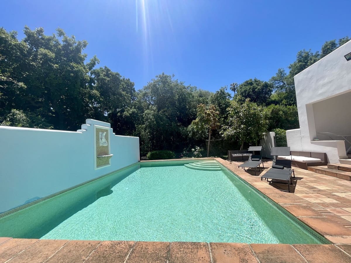 5 soveværelse Villa til salg i Sotogrande med swimmingpool garage - € 1.600.000 (Ref: 9714854)