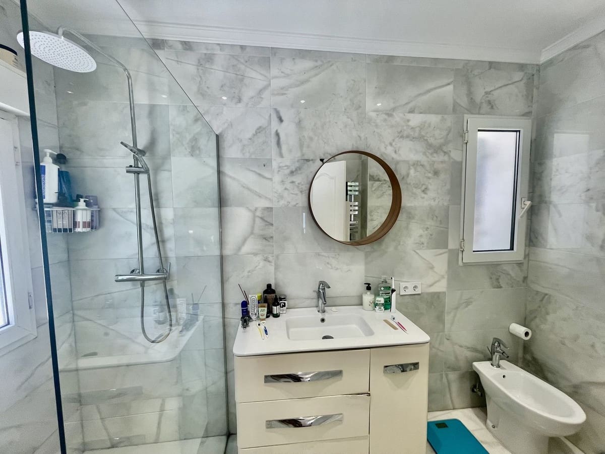 5 soveværelse Villa til salg i Sotogrande med swimmingpool garage - € 1.600.000 (Ref: 9714854)