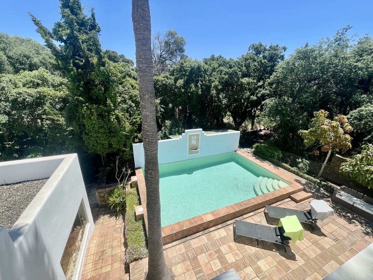 5 soveværelse Villa til salg i Sotogrande med swimmingpool garage - € 1.600.000 (Ref: 9714854)