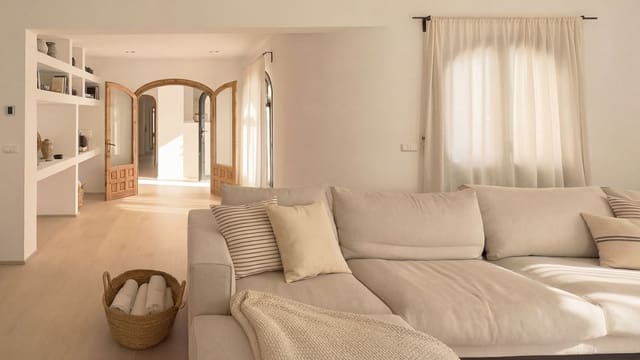 5 soverom Villa til salgs i Alhaurín el Grande med svømmebasseng garasje - € 2 150 000 (Ref: 9714855)