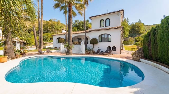5 soverom Villa til salgs i Alhaurín el Grande med svømmebasseng garasje - € 2 150 000 (Ref: 9714855)