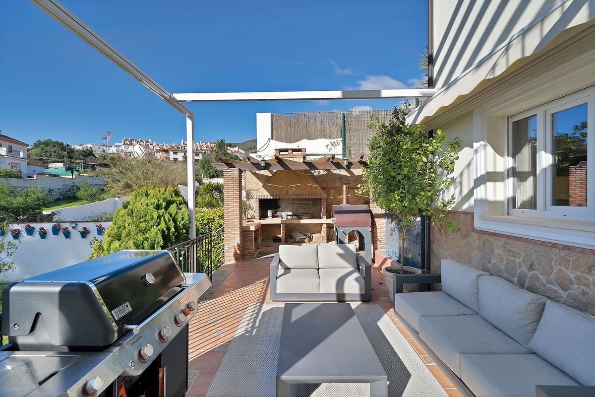 5 soveværelse Villa til salg i Benalmadena med swimmingpool - € 1.600.000 (Ref: 9729301)