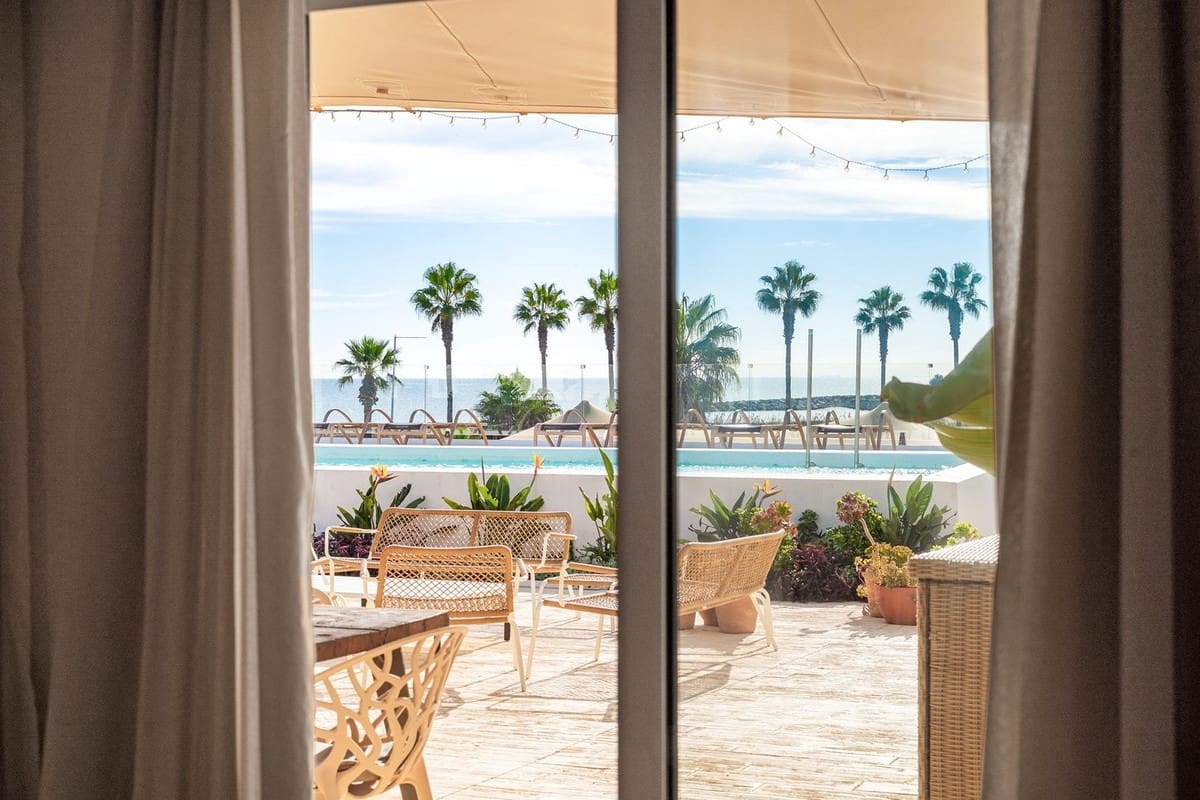 12 slaapkamer Hotel te koop in Sotogrande met zwembad garage - € 5.500.000 (Ref: 9730228)