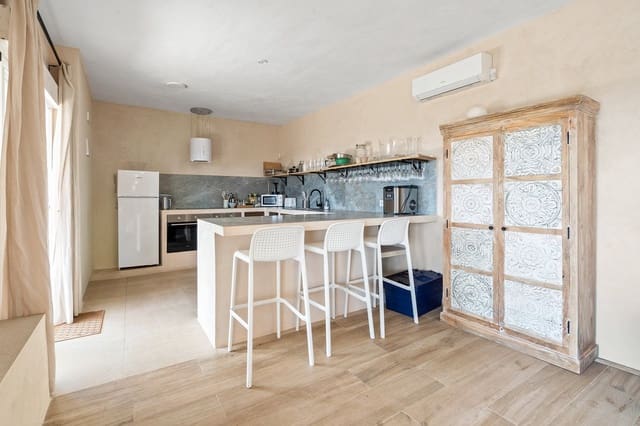 12 slaapkamer Hotel te koop in Sotogrande, San Roque met zwembad garage - € 5.500.000 (Ref: 9730228)