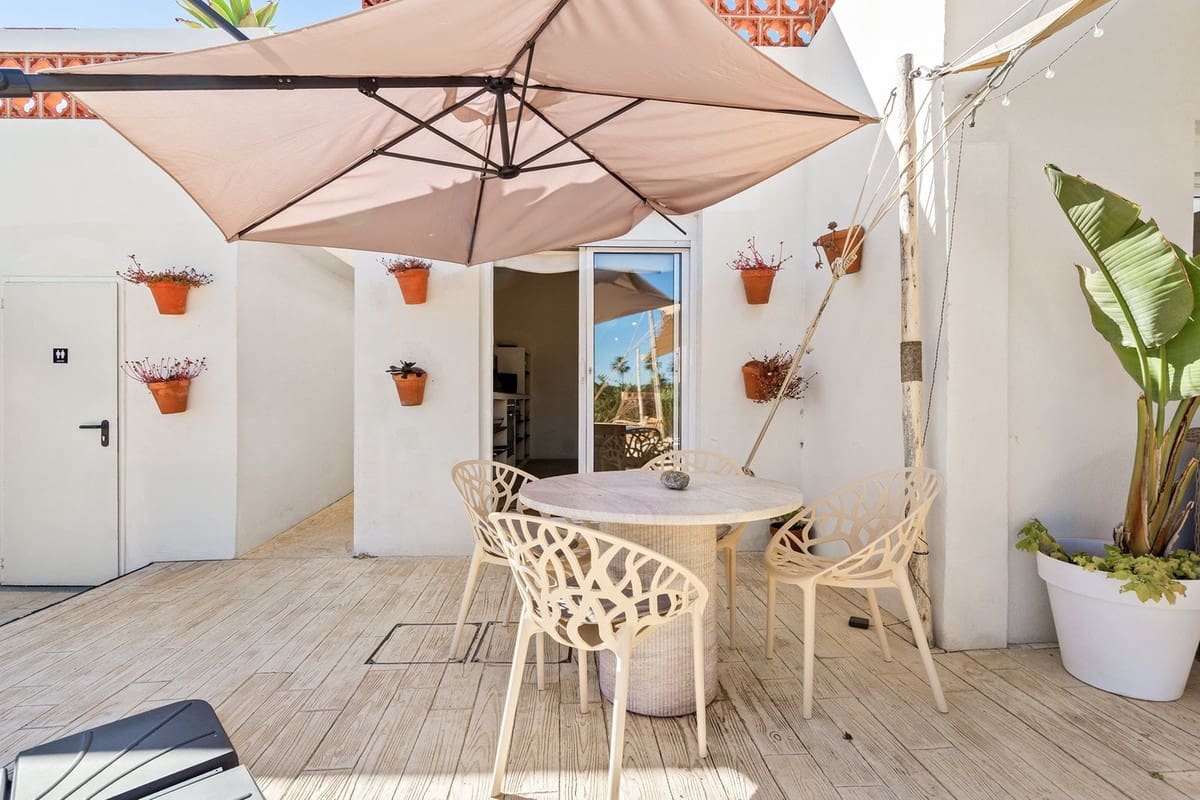 12 slaapkamer Hotel te koop in Sotogrande met zwembad garage - € 5.500.000 (Ref: 9730228)