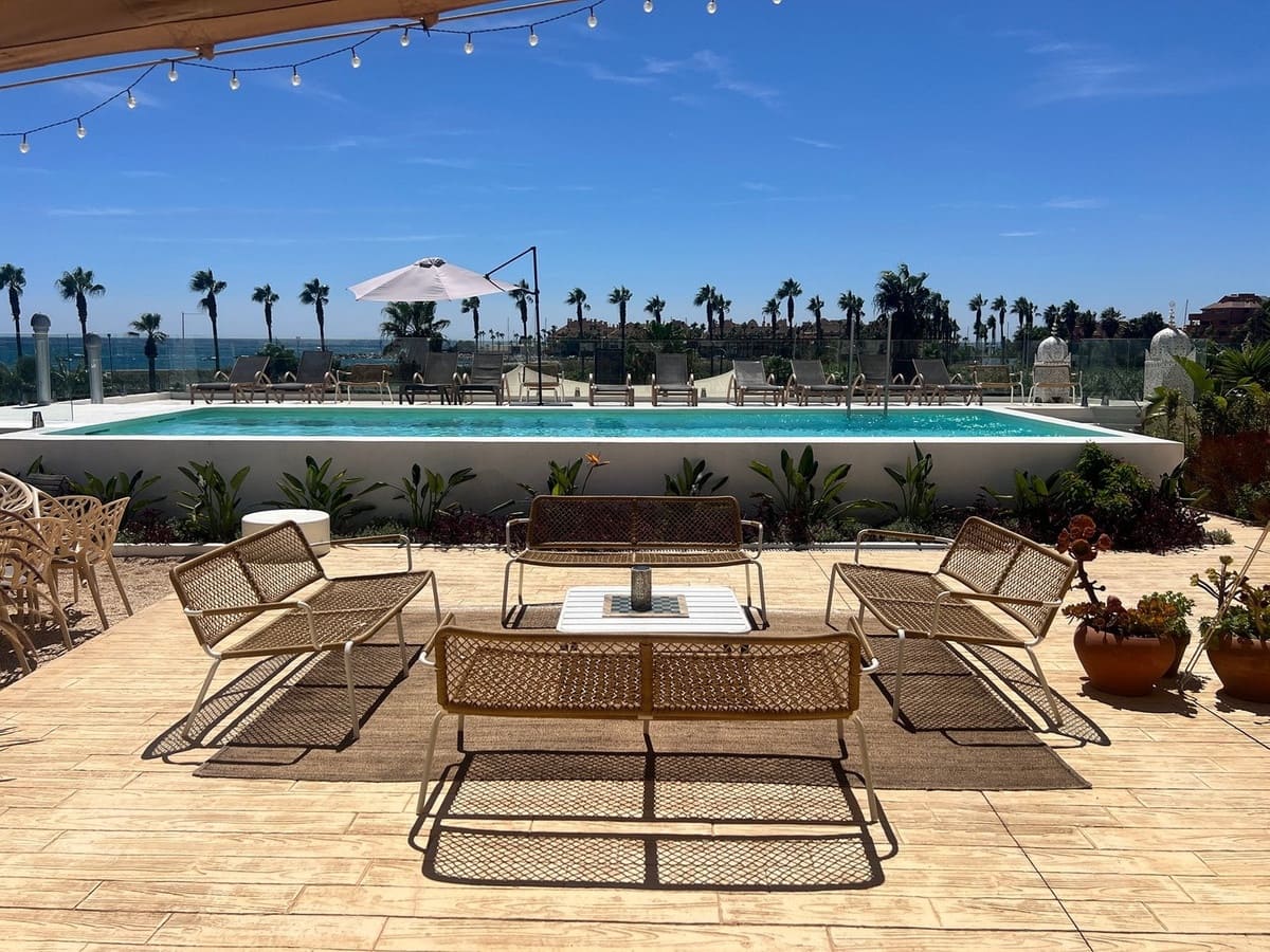 12 slaapkamer Hotel te koop in Sotogrande met zwembad garage - € 5.500.000 (Ref: 9730228)