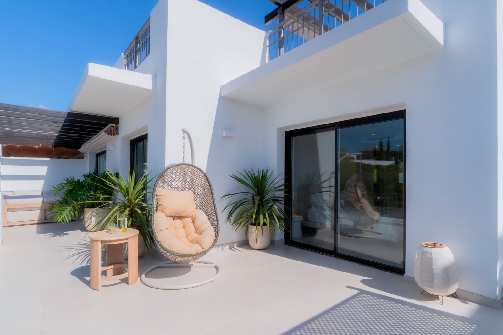 3 quarto Penthouse para venda em Benahavis com piscina garagem - 1 500 000 € (Ref: 9743212)