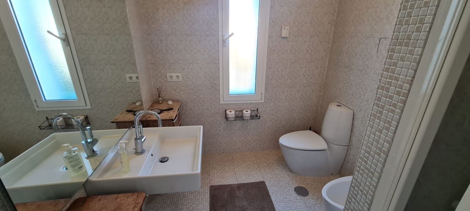 4 soveværelse Villa til salg i Estepona med swimmingpool - € 1.370.000 (Ref: 9823276)