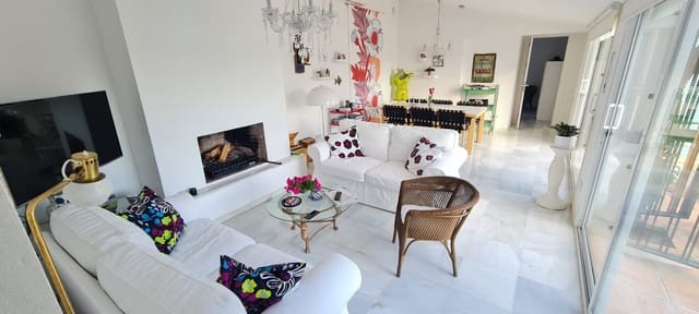 4 chambre Villa/Maison à vendre à Centro, Estepona avec piscine - 1 370 000 € (Ref: 9823276)