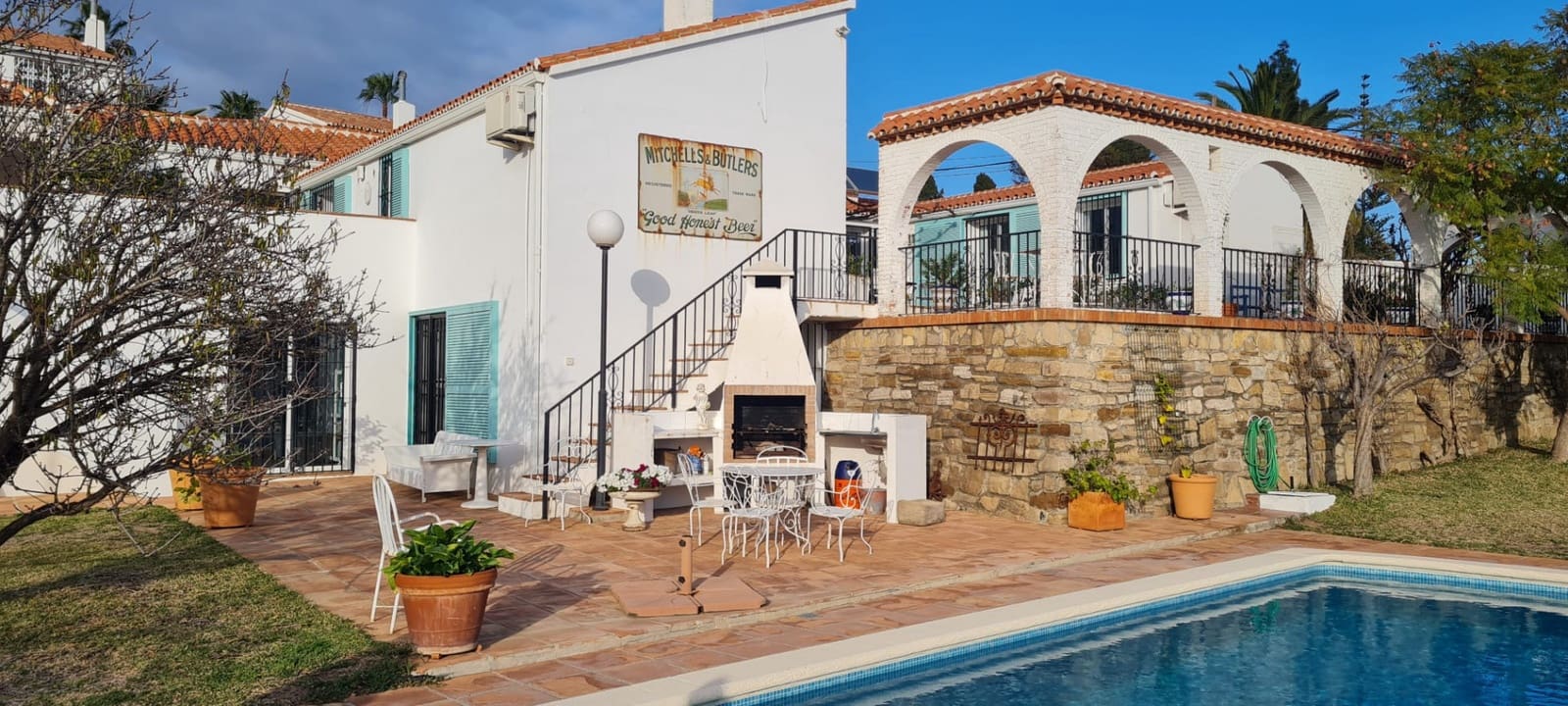 4 soveværelse Villa til salg i Estepona med swimmingpool - € 1.370.000 (Ref: 9823276)