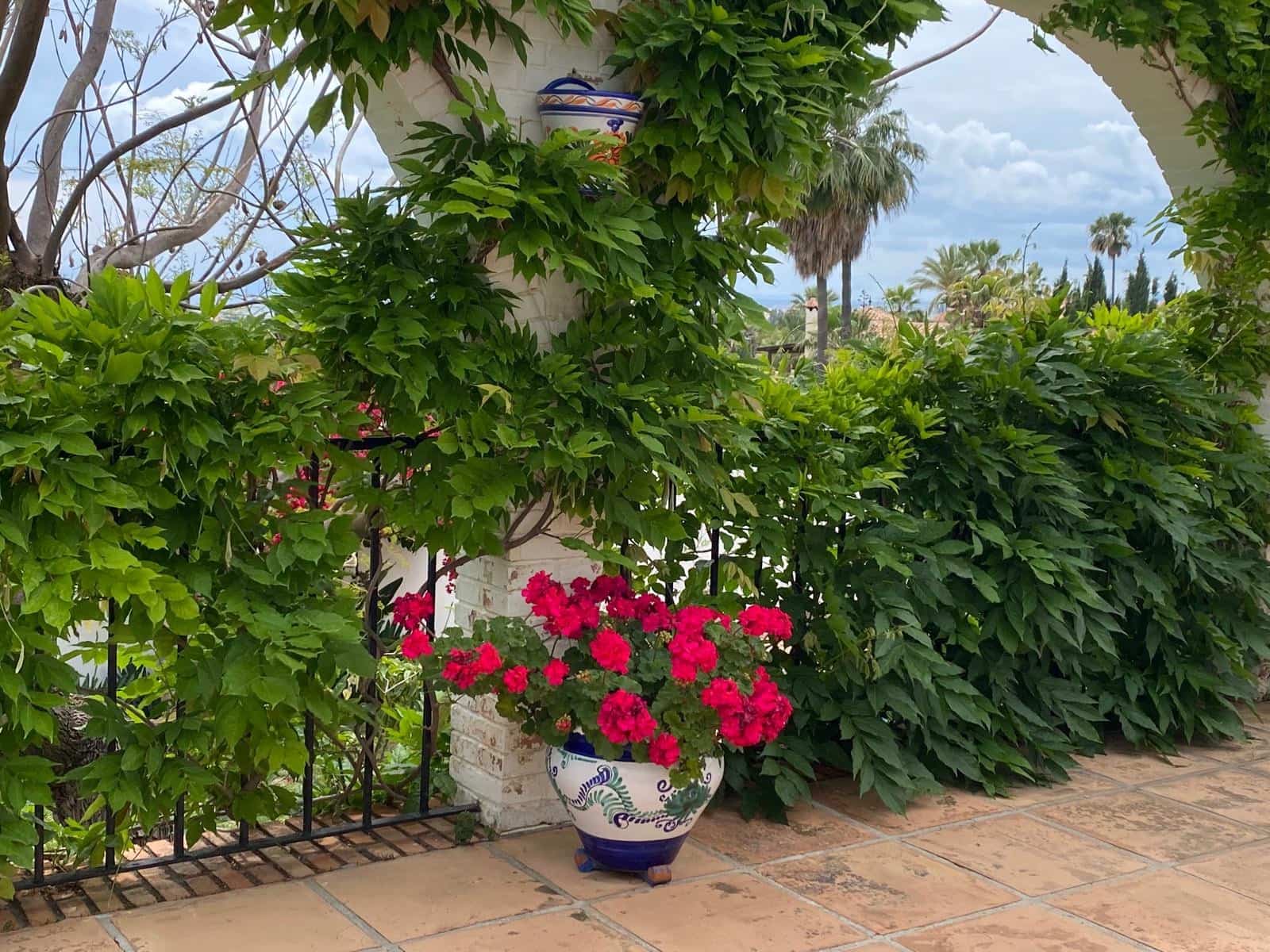 4 soveværelse Villa til salg i Estepona med swimmingpool - € 1.370.000 (Ref: 9823276)
