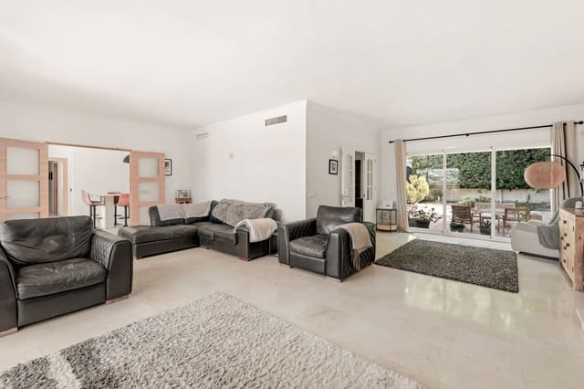 4 chambre Villa/Maison à vendre à Centro, Estepona avec piscine - 1 695 000 € (Ref: 9823278)