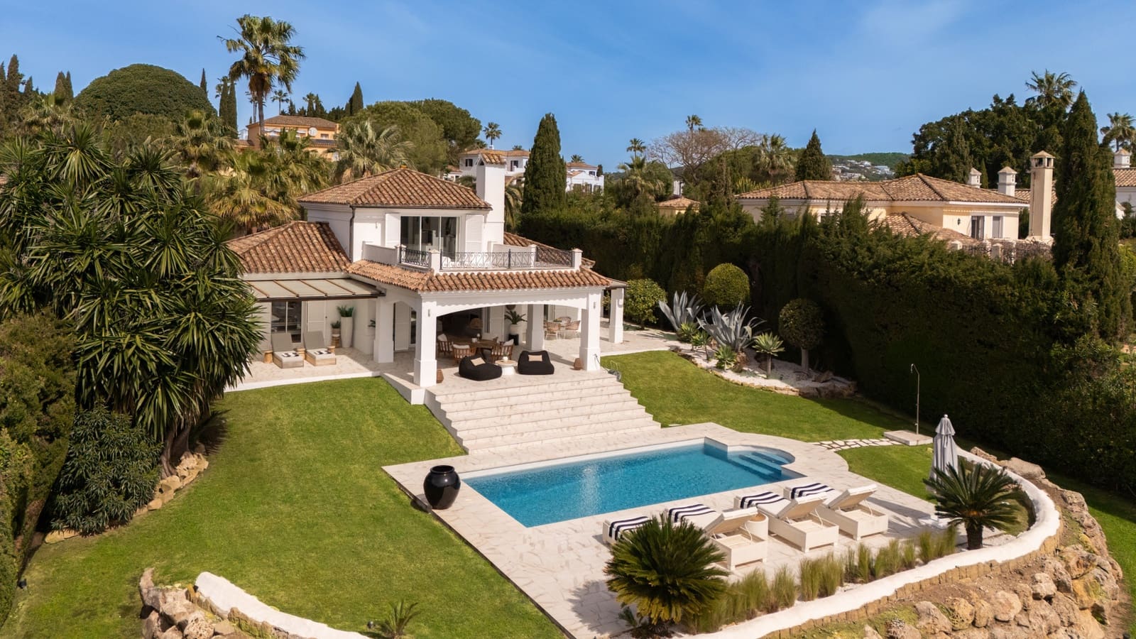 3 bedroom Villa for sale in Sotogrande with pool - € 1,795,000 (Ref: 9823280)