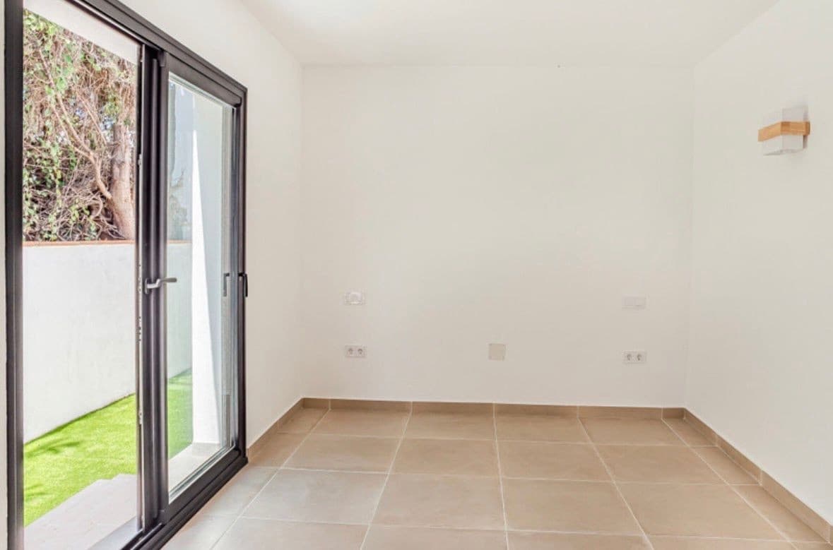 Chalet de 4 habitaciones en Nueva Andalucia en venta con piscina - 1.795.000 € (Ref: 9823281)