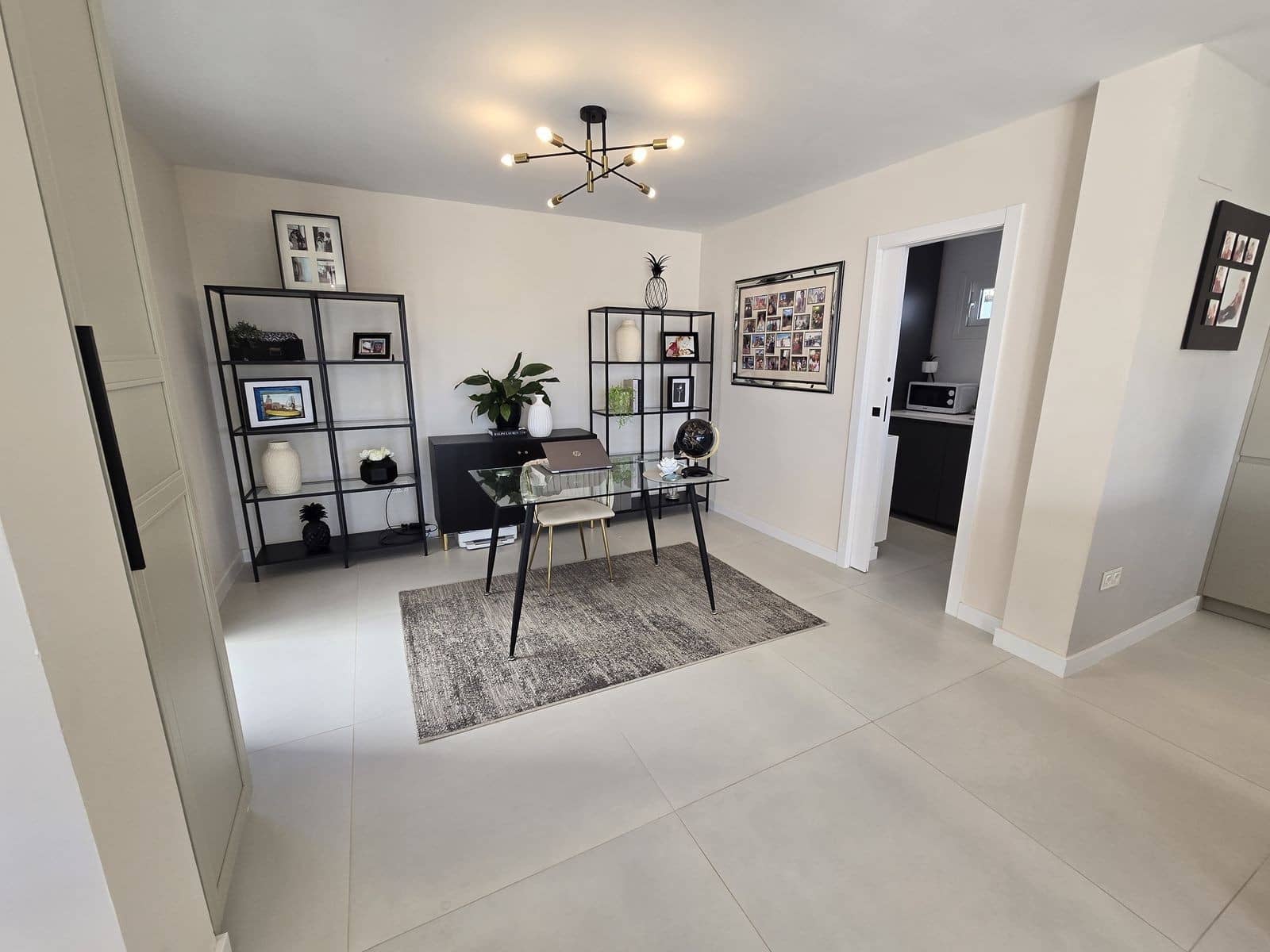 4 Zimmer Villa zu verkaufen in Mijas Costa mit Pool - 1.895.000 € (Ref: 9823282)
