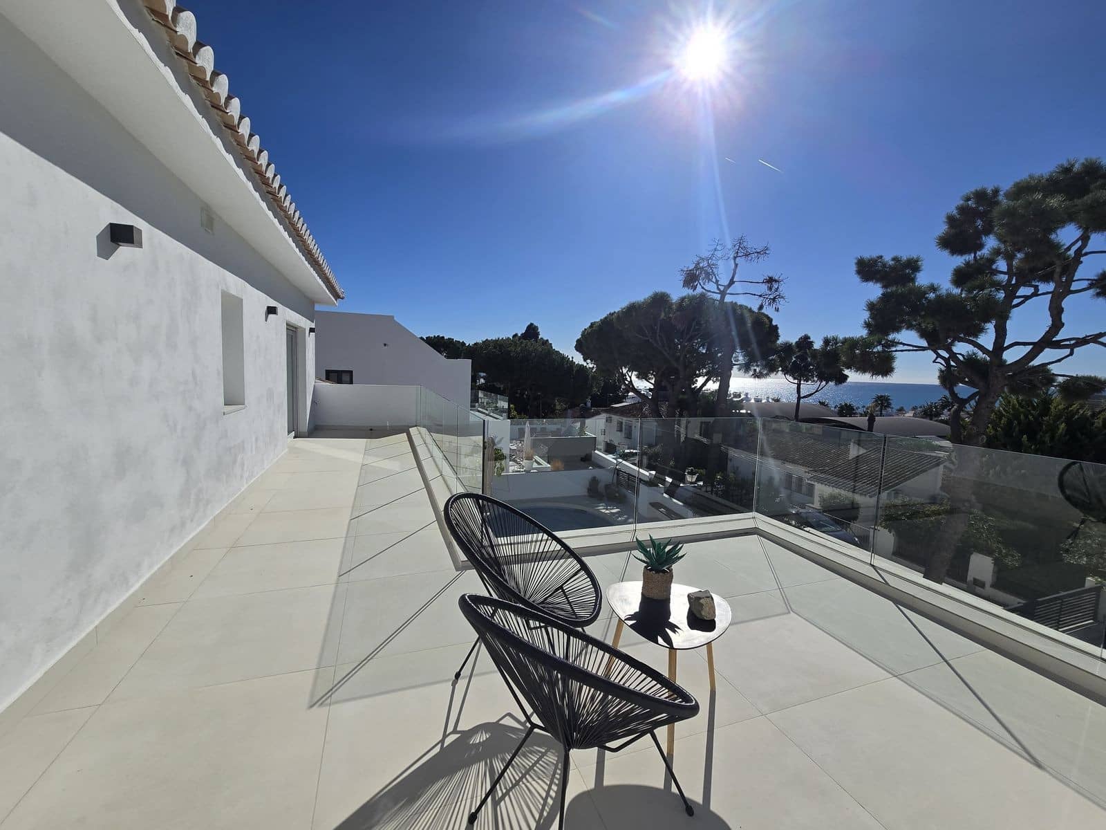 4 Zimmer Villa zu verkaufen in Mijas Costa mit Pool - 1.895.000 € (Ref: 9823282)