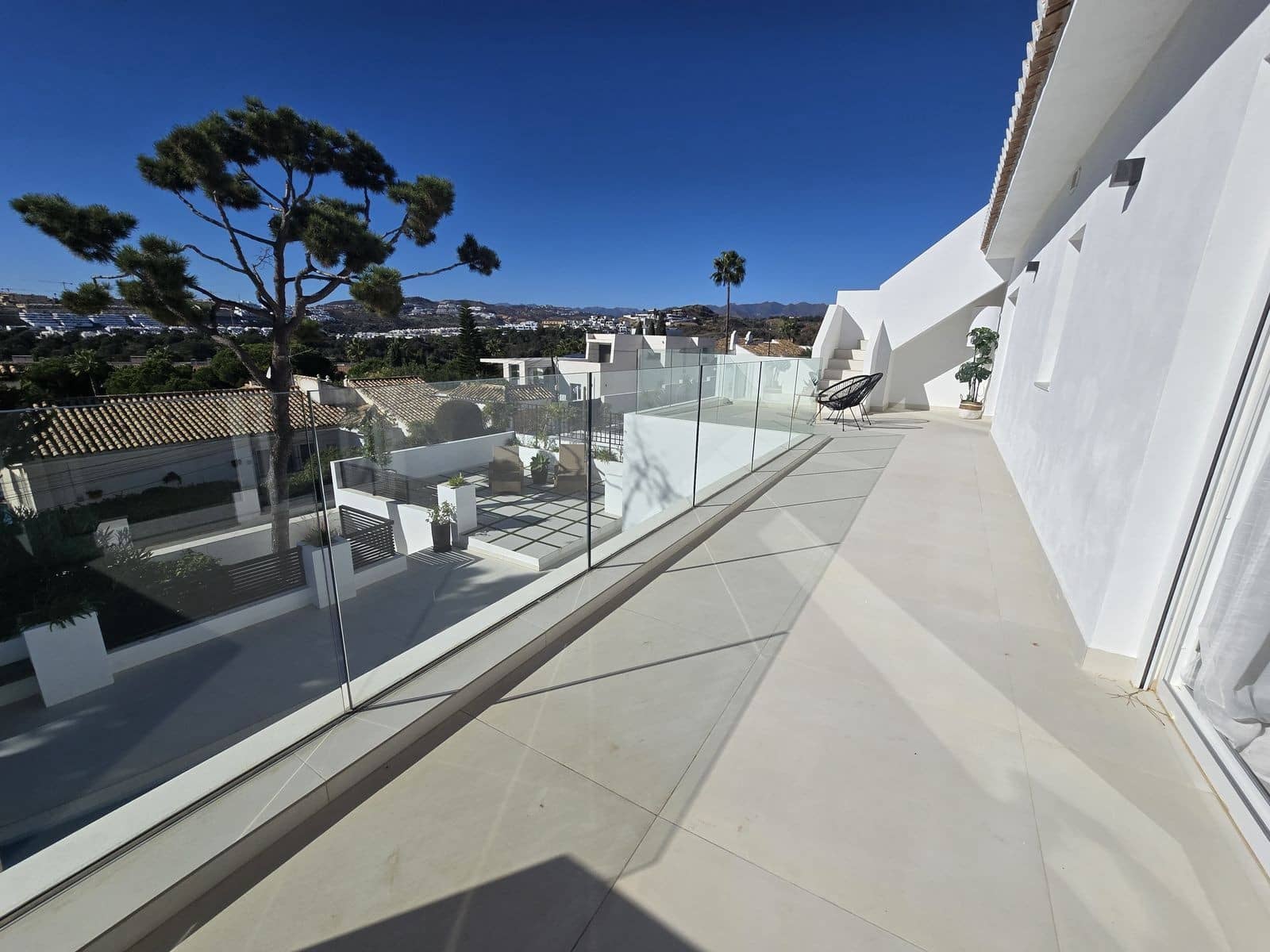 4 Zimmer Villa zu verkaufen in Mijas Costa mit Pool - 1.895.000 € (Ref: 9823282)