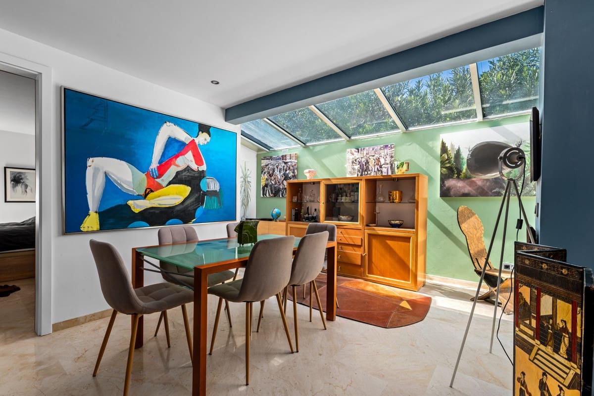 5 bedroom Villa for sale in San Pedro de Alcantara with pool - € 1,900,000 (Ref: 9823283)