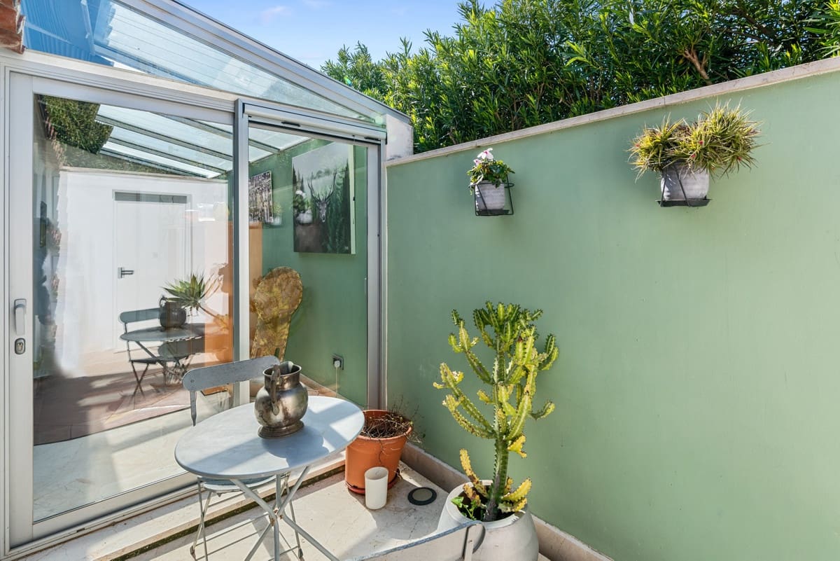 5 bedroom Villa for sale in San Pedro de Alcantara with pool - € 1,900,000 (Ref: 9823283)