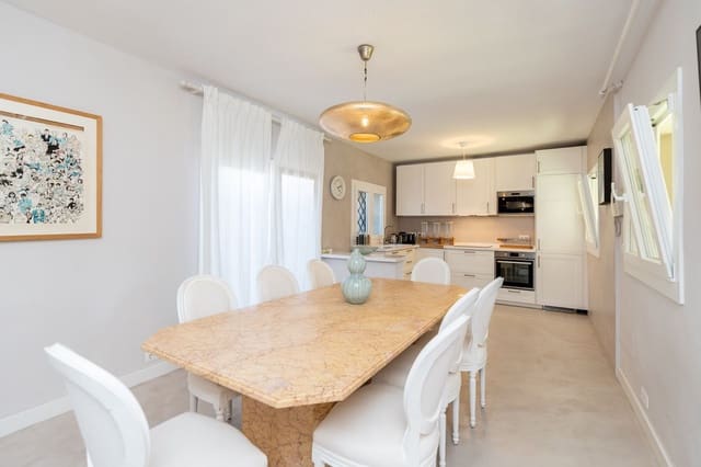 5 camera da letto Villa in vendita in San Pedro de Alcántara Pueblo, Marbella con piscina - 1.950.000 € (Rif: 9823284)