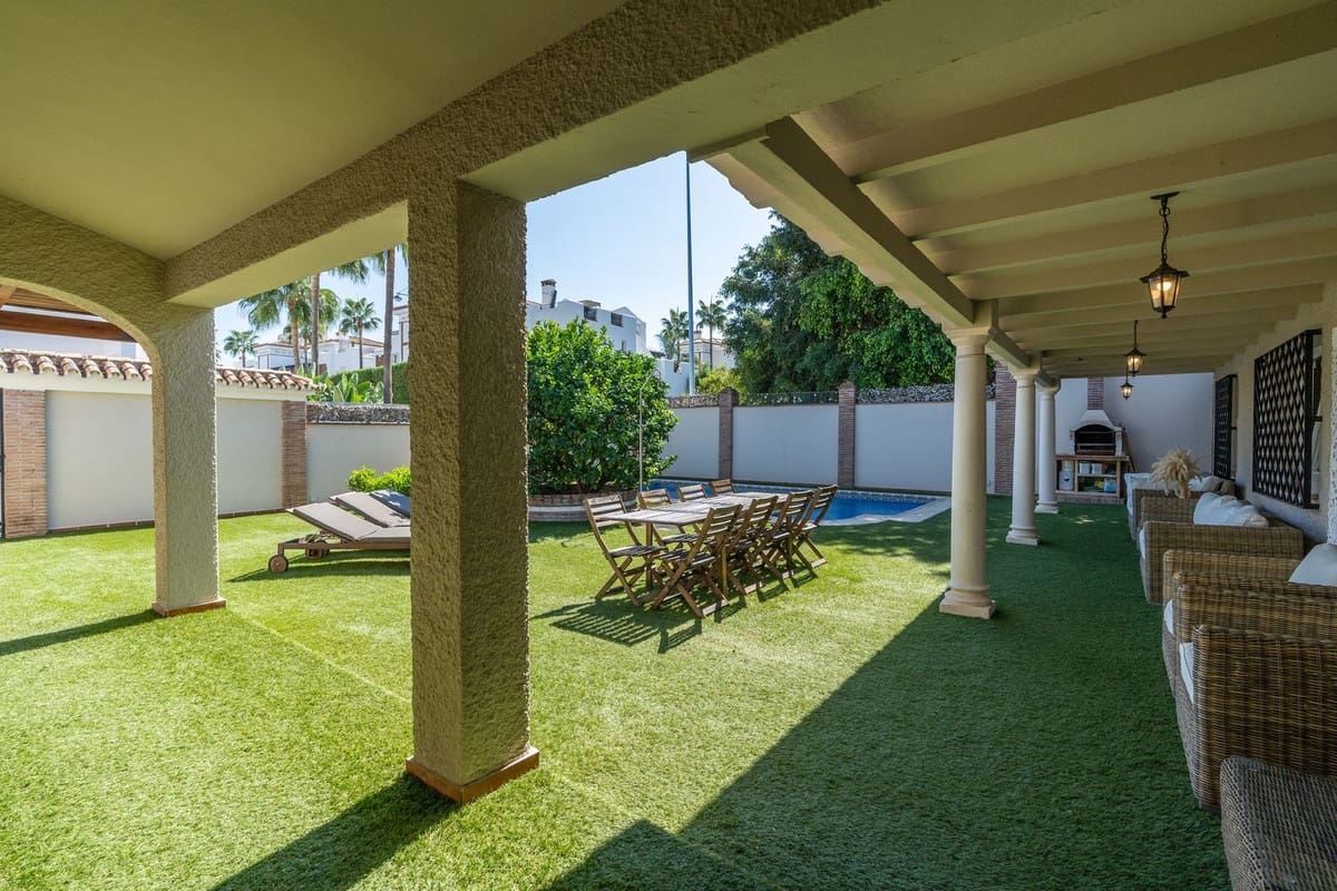 5 camera da letto Villa in vendita in San Pedro de Alcantara con piscina - 1.950.000 € (Rif: 9823284)