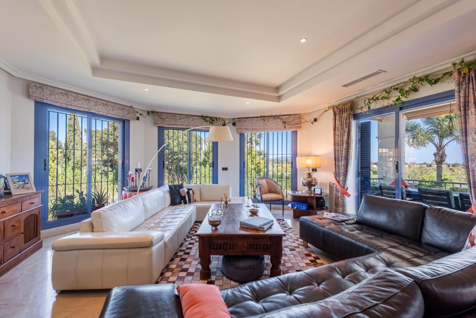 6 chambre Villa/Maison à vendre à Sotogrande avec piscine - 1 950 000 € (Ref: 9823285)