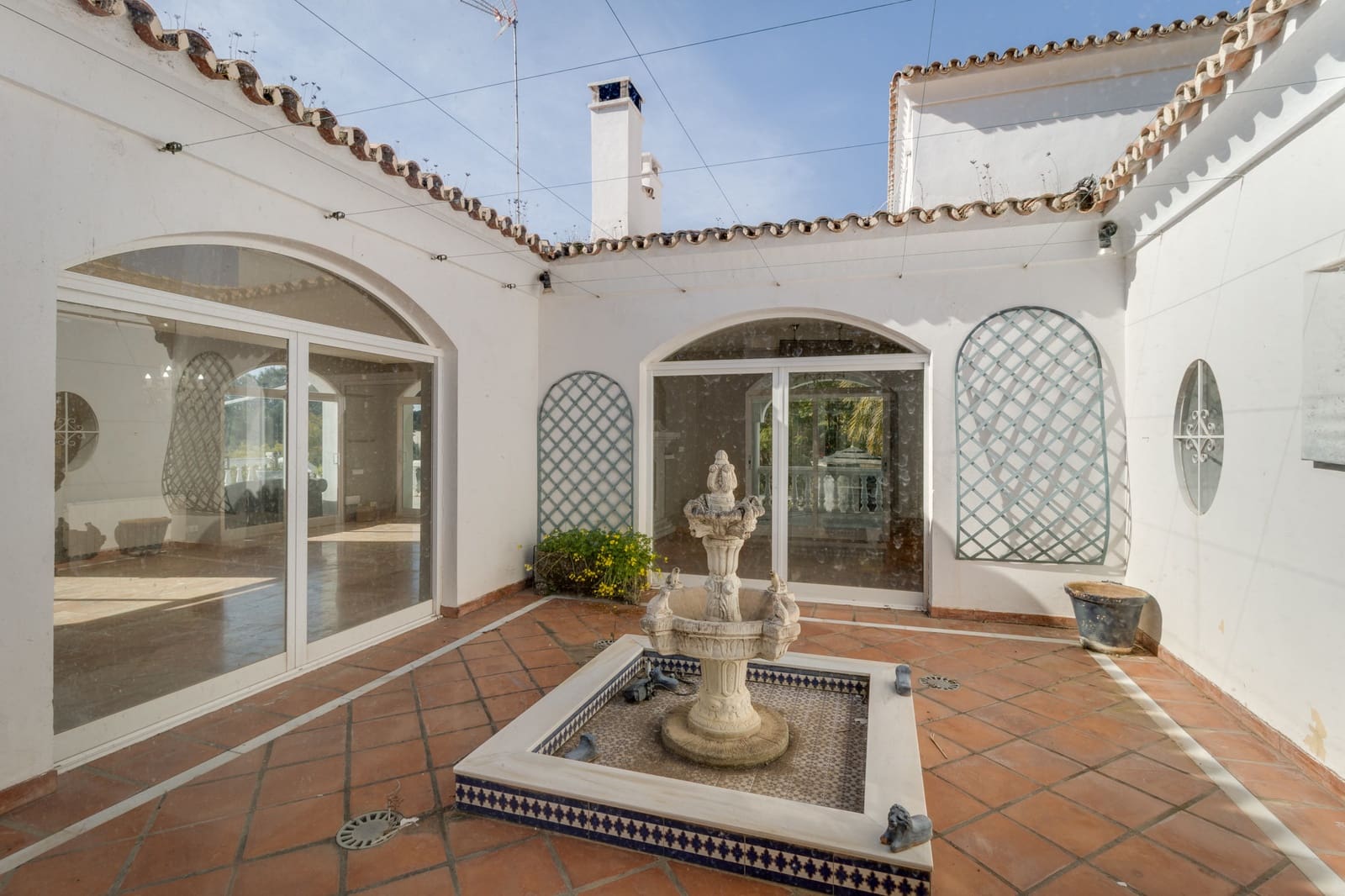 4 soverom Villa til salgs i Benahavis med svømmebasseng - € 1 700 000 (Ref: 9823297)