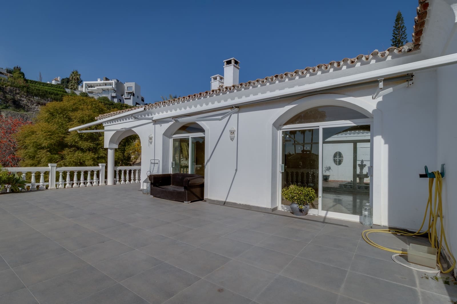 4 soverom Villa til salgs i Benahavis med svømmebasseng - € 1 700 000 (Ref: 9823297)
