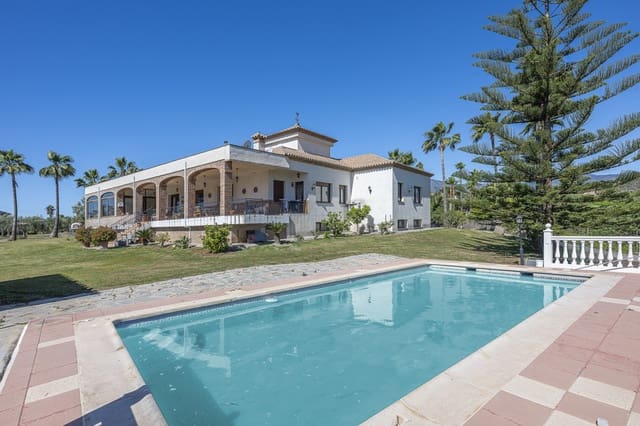 4 soverom Villa til salgs i El Padrón, Estepona med svømmebasseng - € 2 000 000 (Ref: 9823300)