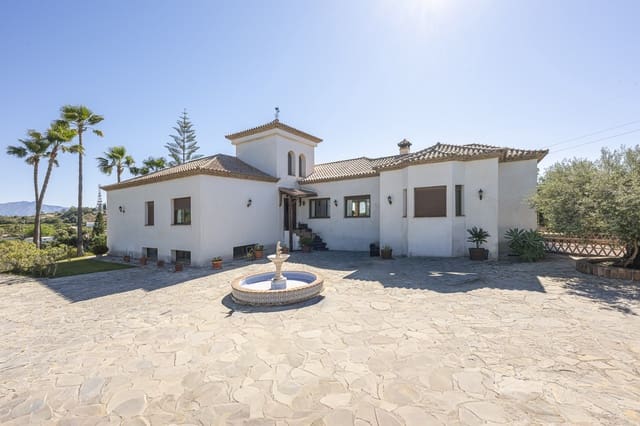 4 soverom Villa til salgs i El Padrón, Estepona med svømmebasseng - € 2 000 000 (Ref: 9823300)