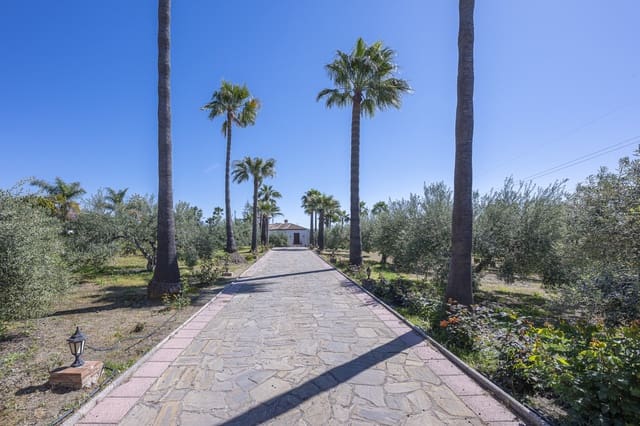4 soverom Villa til salgs i El Padrón, Estepona med svømmebasseng - € 2 000 000 (Ref: 9823300)