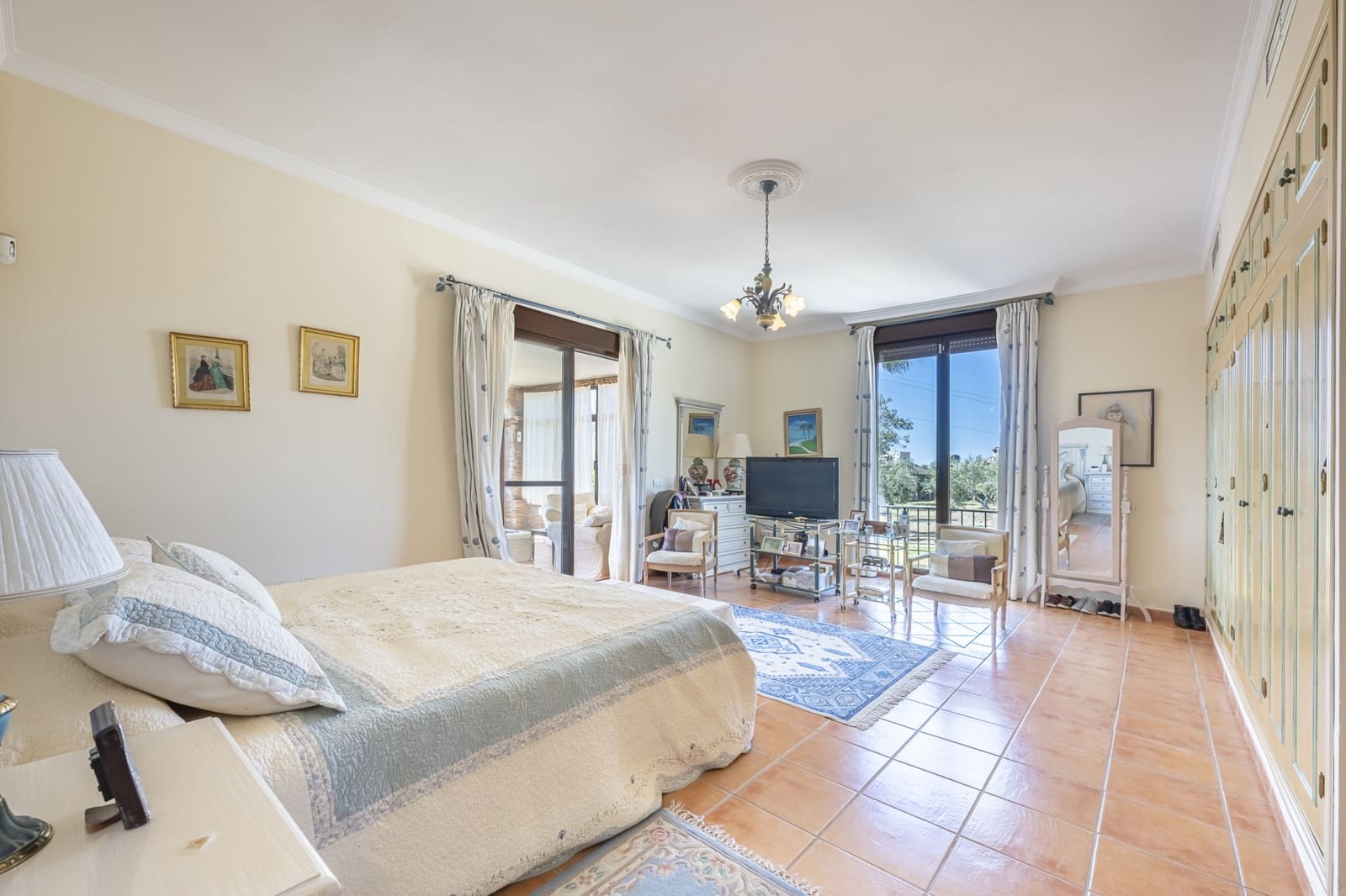 4 soverom Villa til salgs i El Padron med svømmebasseng - € 2 000 000 (Ref: 9823300)