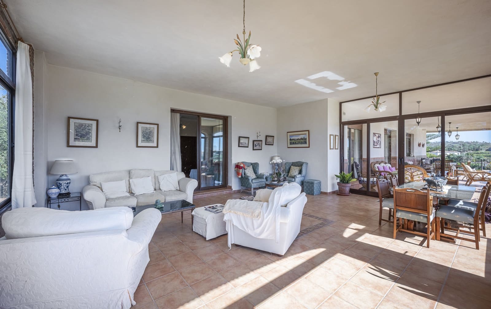 4 soverom Villa til salgs i El Padron med svømmebasseng - € 2 000 000 (Ref: 9823300)