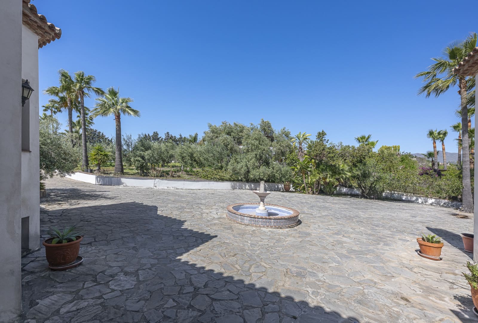 4 soverom Villa til salgs i El Padron med svømmebasseng - € 2 000 000 (Ref: 9823300)