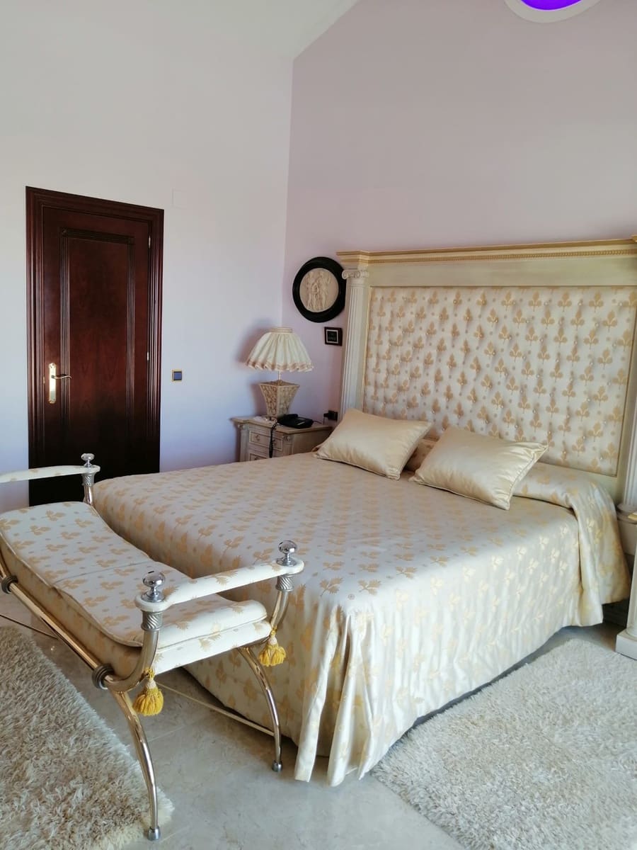 7 soveværelse Villa til salg i Benalmadena med swimmingpool - € 2.195.000 (Ref: 9823301)
