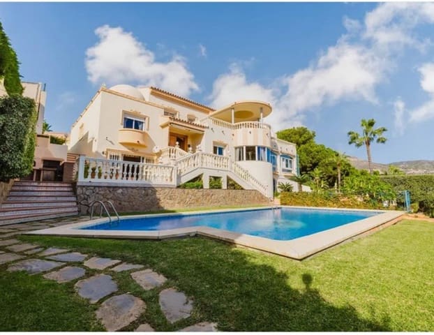 7 soveværelse Villa til salg i Montealto - Monterrey, Benalmádena med swimmingpool - € 2.195.000 (Ref: 9823301)