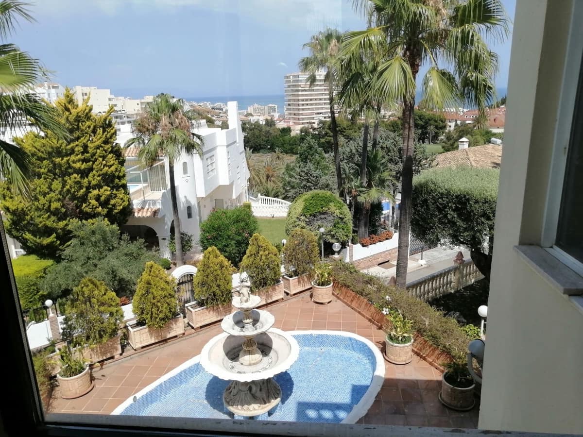 7 soveværelse Villa til salg i Benalmadena med swimmingpool - € 2.195.000 (Ref: 9823301)