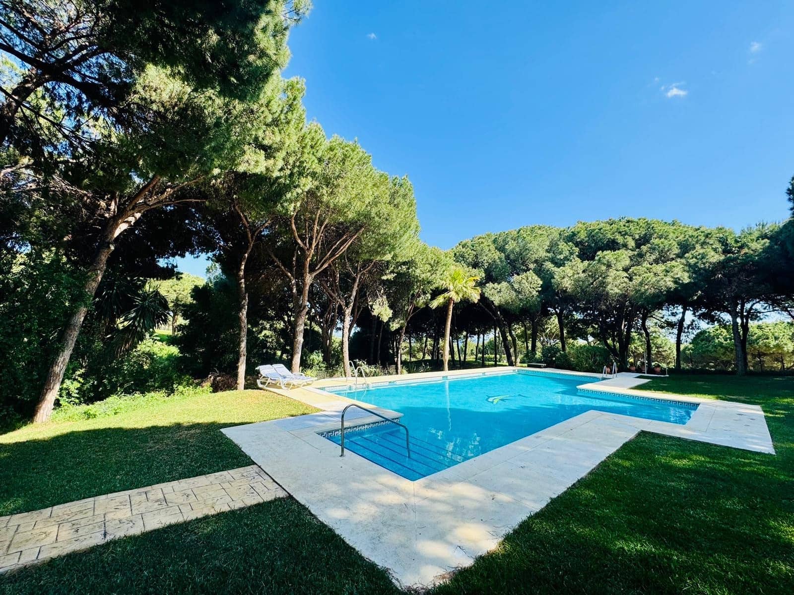 3 chambre Villa/Maison Semi-Mitoyenne à vendre à Marbella - 549 000 € (Ref: 9823303)
