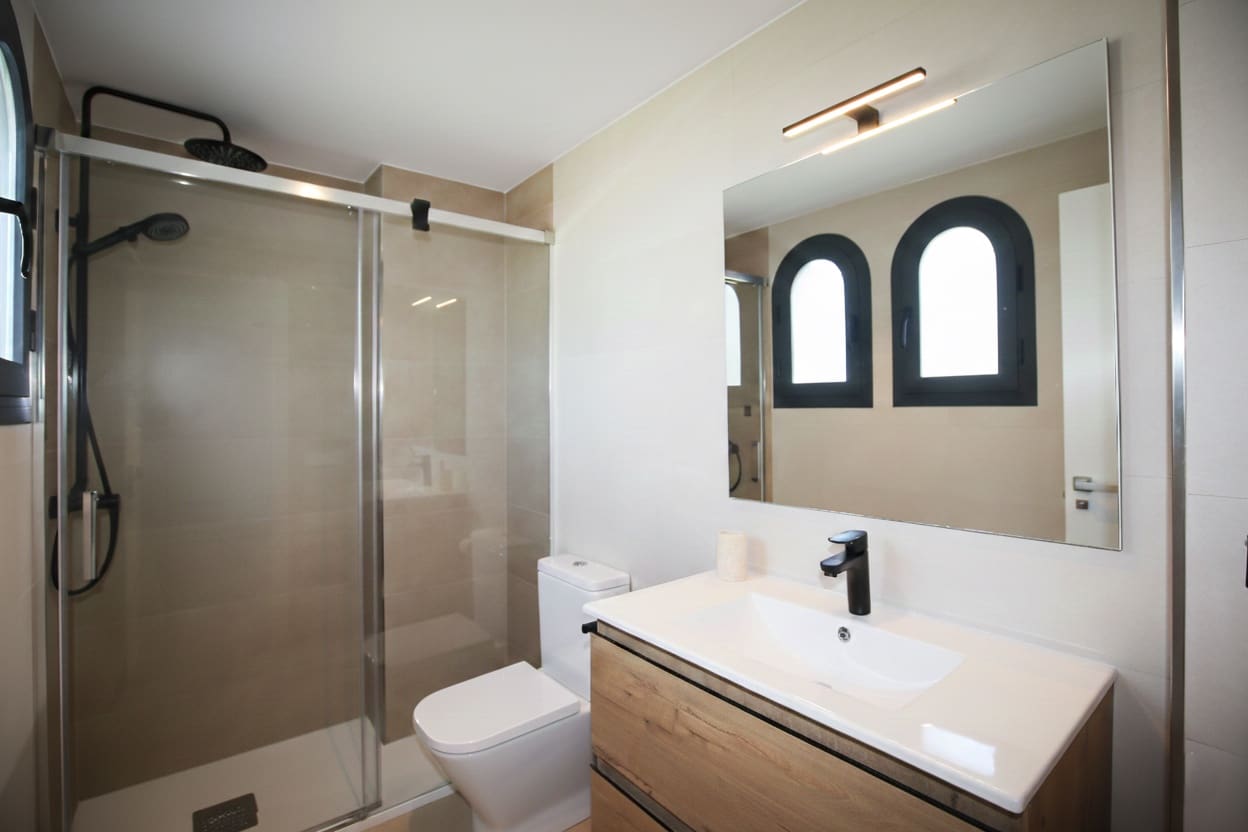 3 camera da letto Casa in vendita in El Paraiso con piscina - 549.000 € (Rif: 9823304)