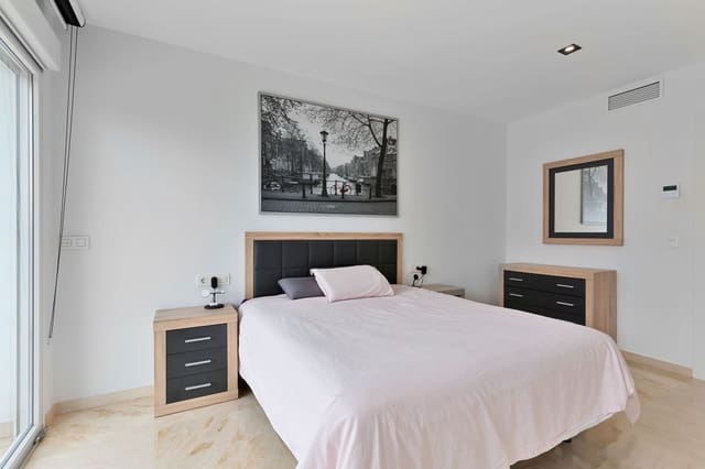 Casa de 4 habitaciones en Riviera del Sol, Mijas en venta con piscina - 860.000 € (Ref: 9823305)