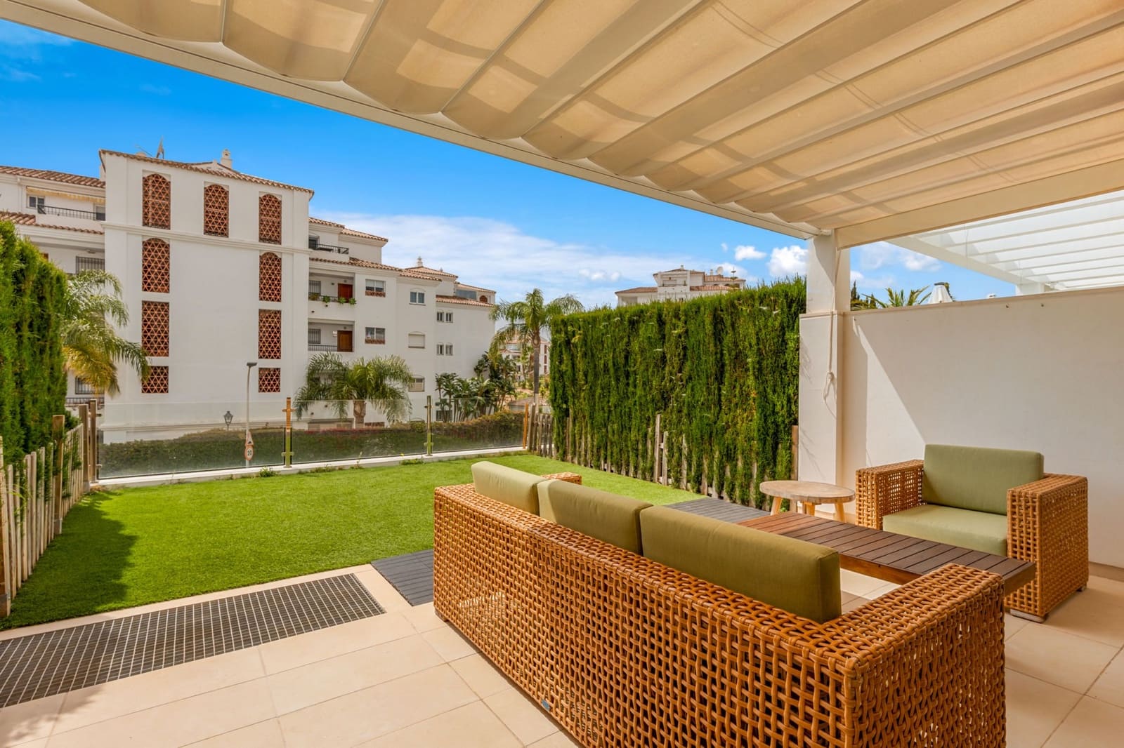 4 makuuhuone Omakotitalo myytävänä paikassa Mijas Costa mukana uima-altaan - 860 000 € (Ref: 9823305)