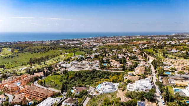 4 bedroom Villa for sale in Benahavís pueblo, Benahavís with pool - € 1,700,000 (Ref: 9823306)
