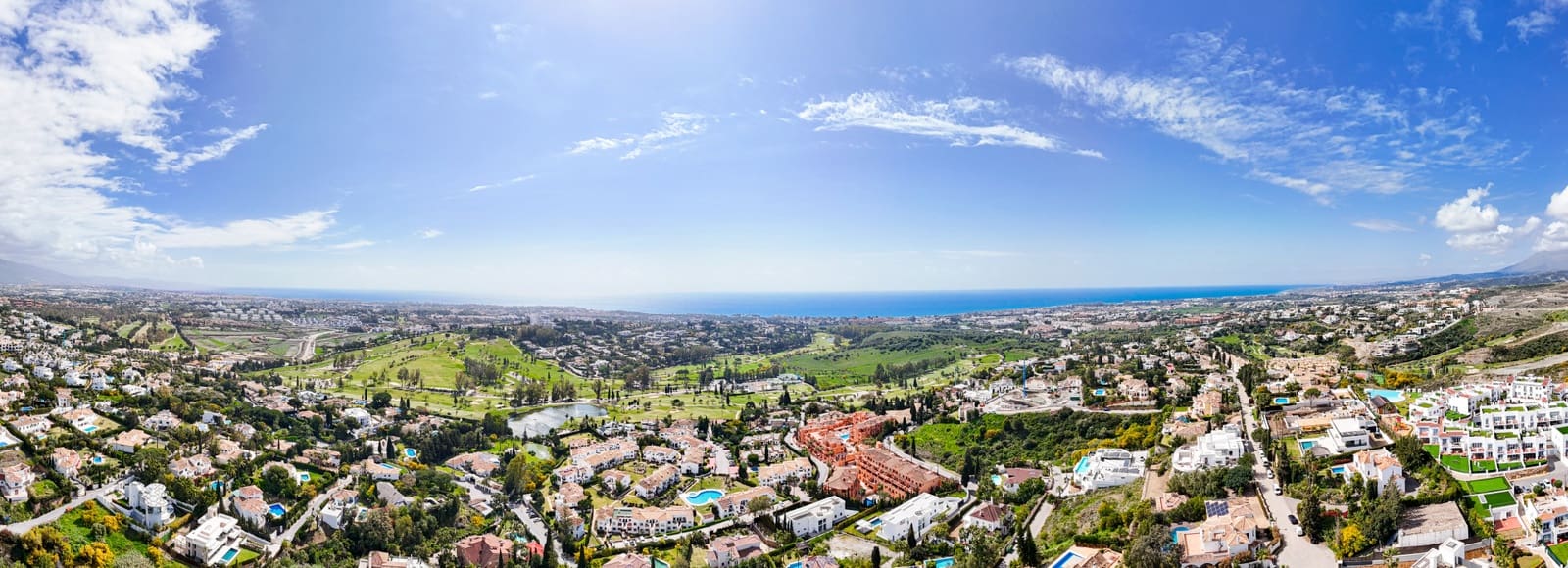 4 Zimmer Villa zu verkaufen in Benahavis mit Pool - 1.700.000 € (Ref: 9823306)