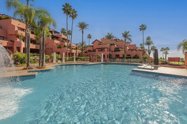 3 bedroom Apartment for sale in Centro, Estepona with pool - € 1,995,000 (Ref: 9823312)