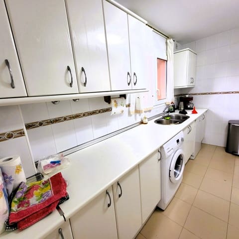 4 soveværelse Semi-Rækkehus til salg i Manilva Pueblo, Manilva med swimmingpool - € 495.000 (Ref: 9823313)