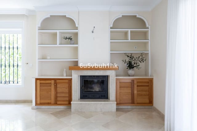5 camera da letto Casa in vendita in San Pedro de Alcántara Pueblo, Marbella - 695.000 € (Rif: 9823314)