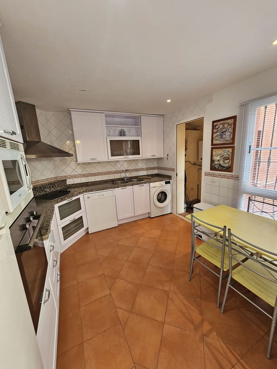 3 slaapkamer Huis te koop in Golden Mile met zwembad - € 895.000 (Ref: 9823320)