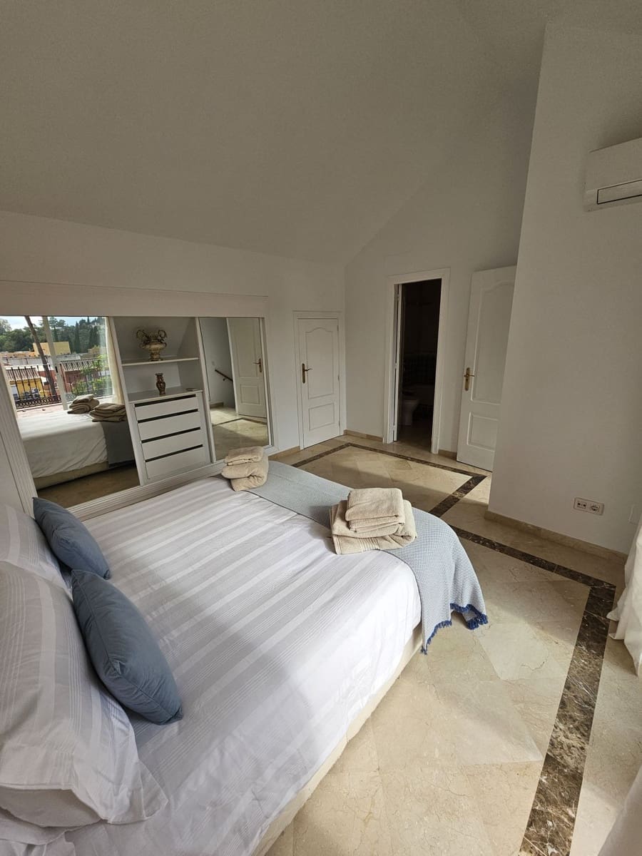 3 slaapkamer Huis te koop in Golden Mile met zwembad - € 895.000 (Ref: 9823320)