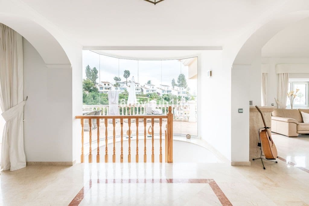 3 chambre Villa/Maison à vendre à Calahonda avec piscine - 995 000 € (Ref: 9823321)