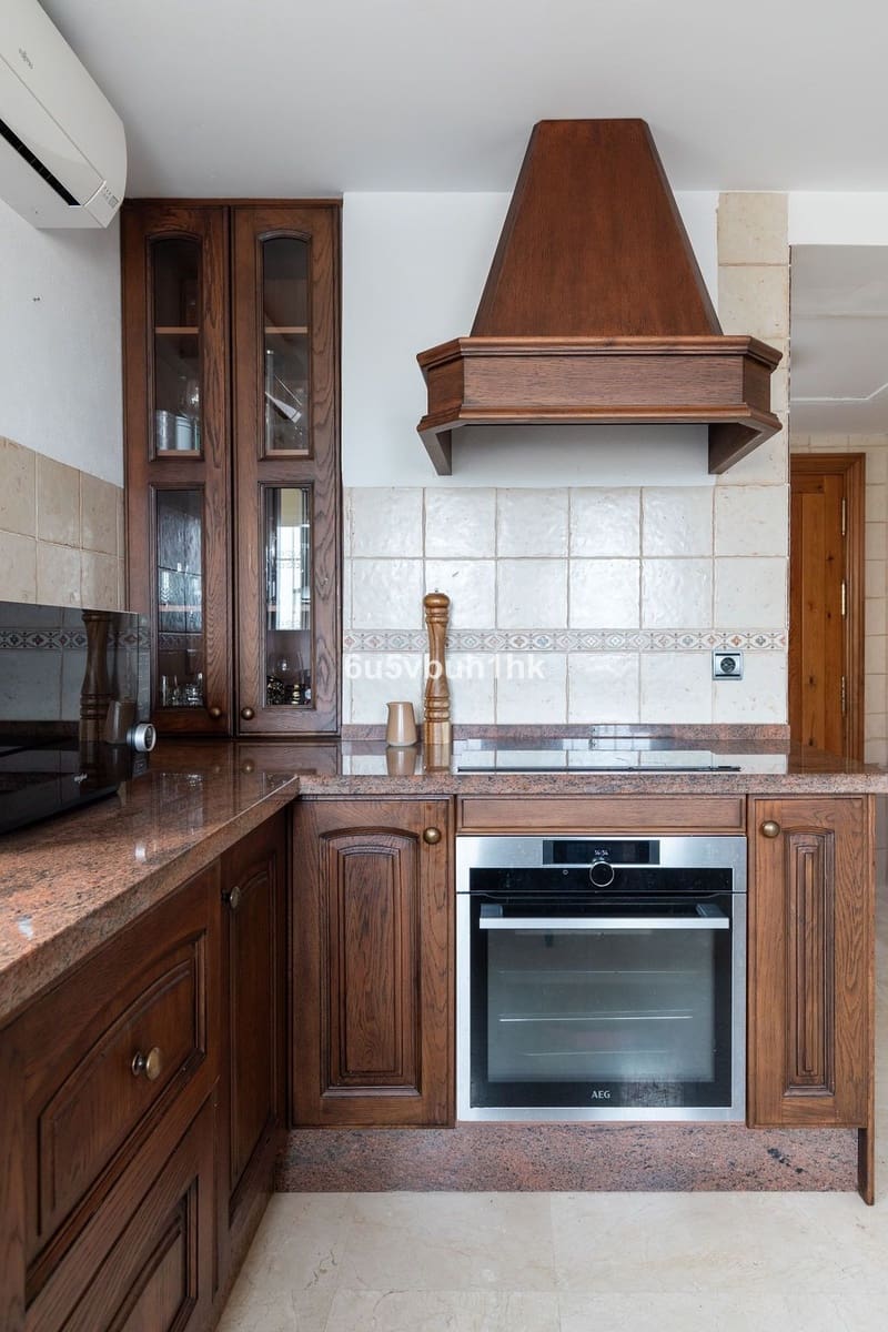 3 chambre Villa/Maison à vendre à Calahonda avec piscine - 995 000 € (Ref: 9823321)